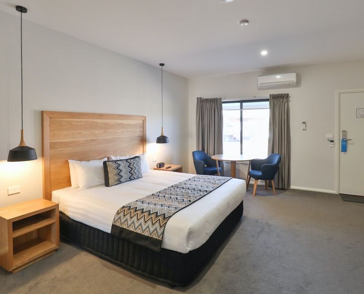 Accommodation & Travel